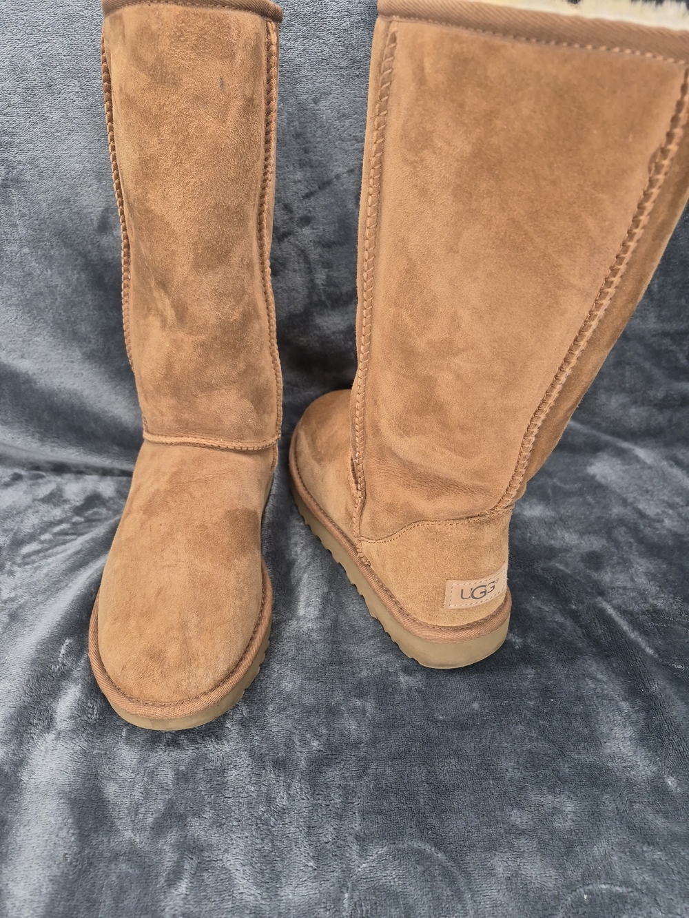 UGG Classic II Tall Boots Chestnut Women's Sheepskin Logo Heel Label Size 7